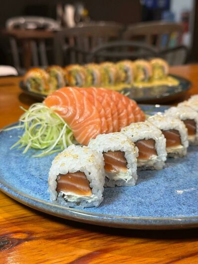 Imagem da notícia É HOJE! Origami Sushi reinaugura em novo endereço com festa, DJ e sertanejo ao vivo em Costa Rica